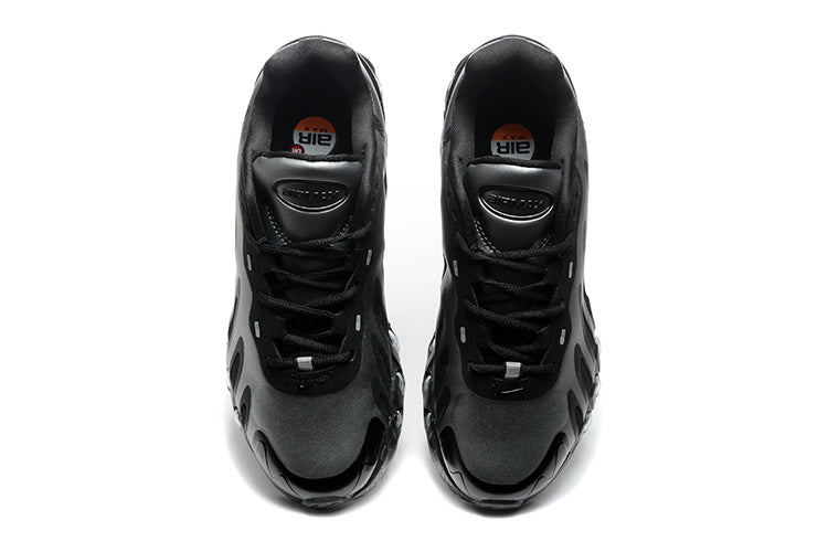 NIKE AIR MAX DN8 TRIPLE BLACK