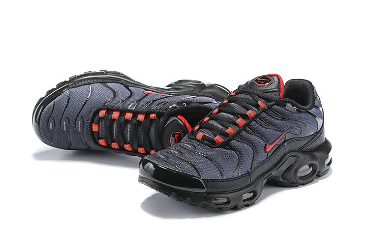 AIR MAX PLUS "BLACK GRADIENT RED"
