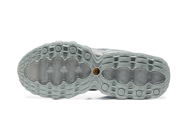 NIKE AIR MAX DN8 WOLF METALIC