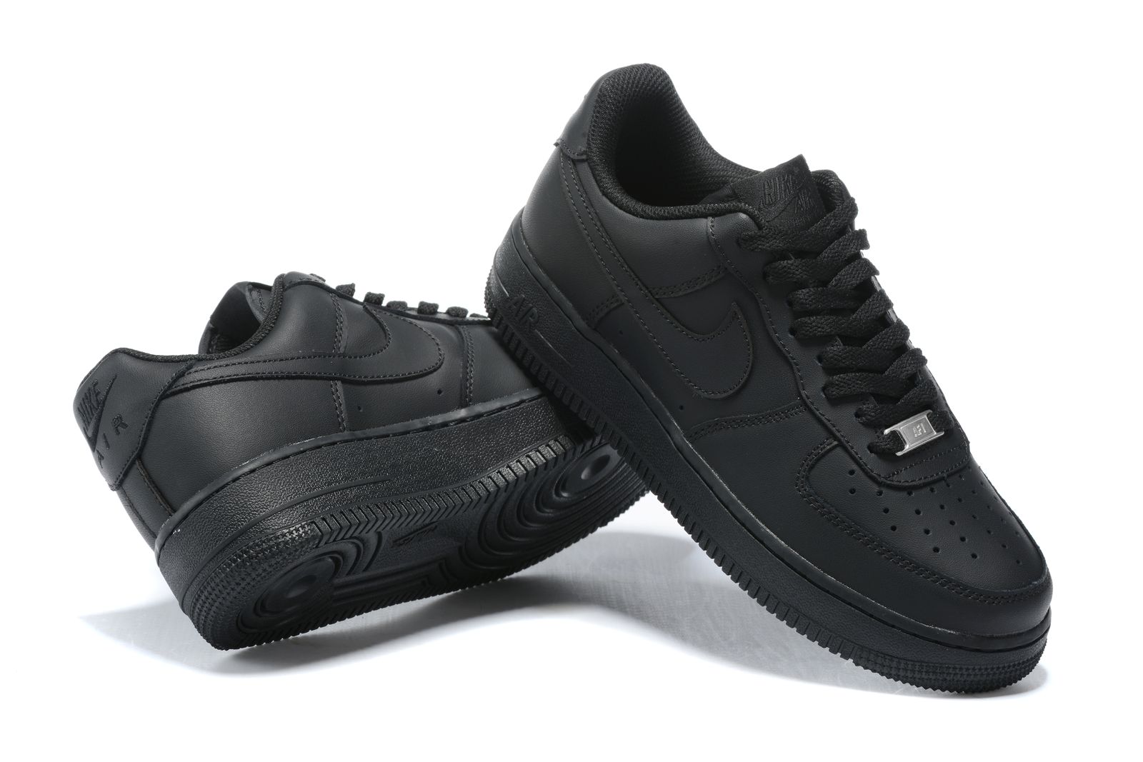 NIKE AIR FORCE 1 BLACK