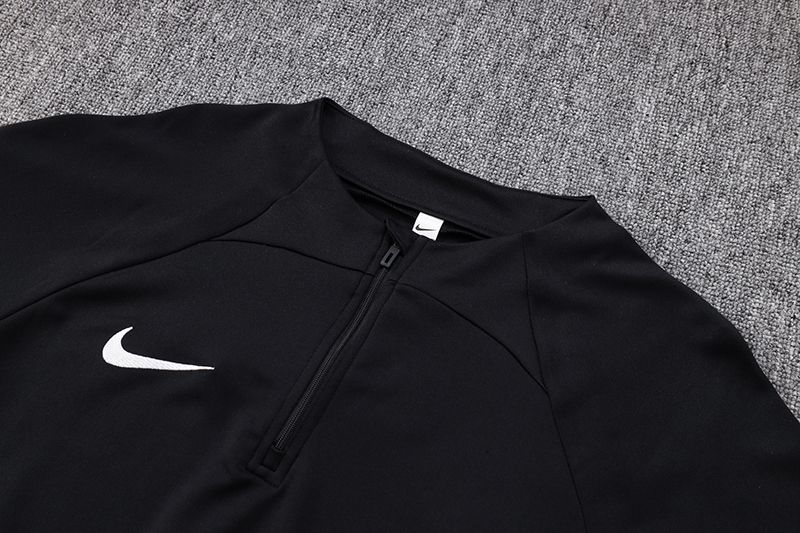 CONJUNTO NIKE ALL BLACK DRY-FIT