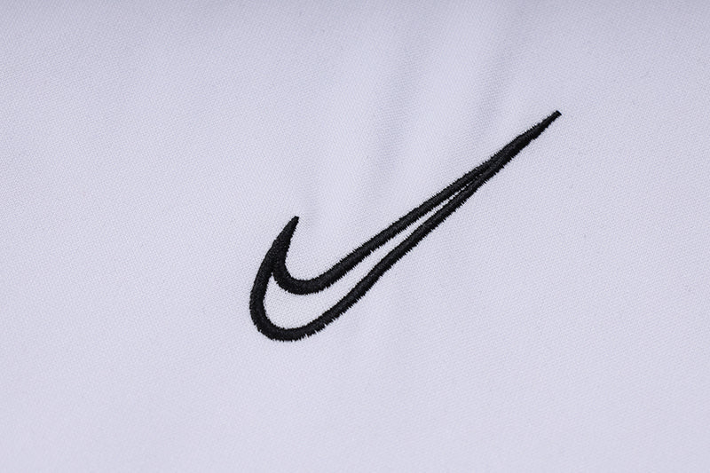 CONJUNTO NIKE BRANCA DRY-FIT