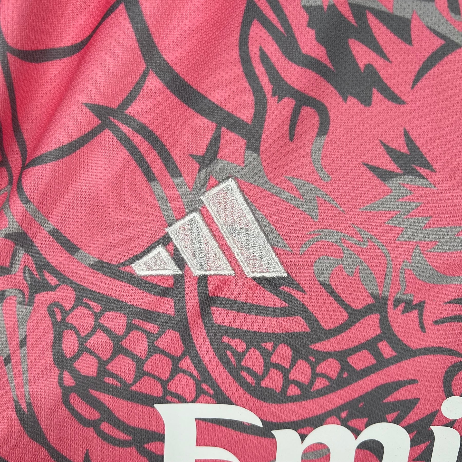 REAL MADRID VERSÃO ESPECIAL HELLO KITTY 24/25