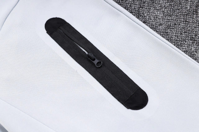 CONJUNTO NIKE TECH FLEECE BRANCO