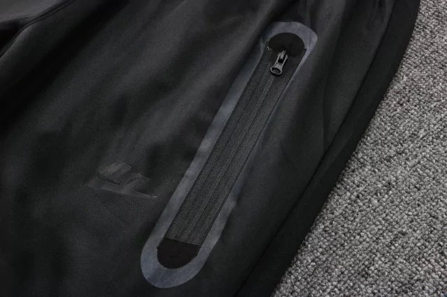 CONJUNTO NIKE TECH FLEECE VERMELHO