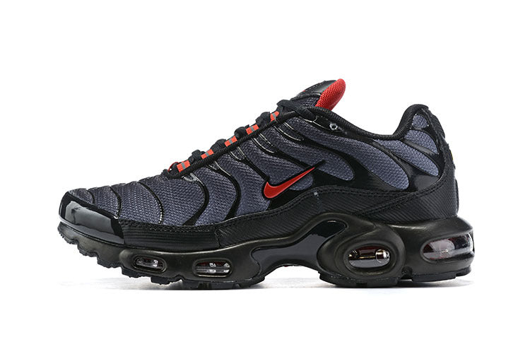 AIR MAX PLUS "BLACK GRADIENT RED"