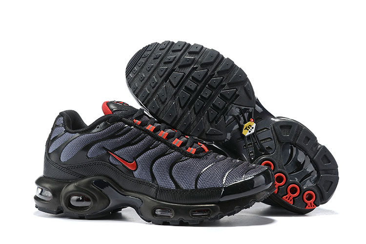 AIR MAX PLUS "BLACK GRADIENT RED"