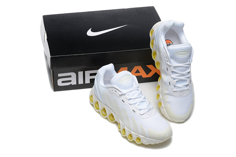 NIKE AIR MAX DN8