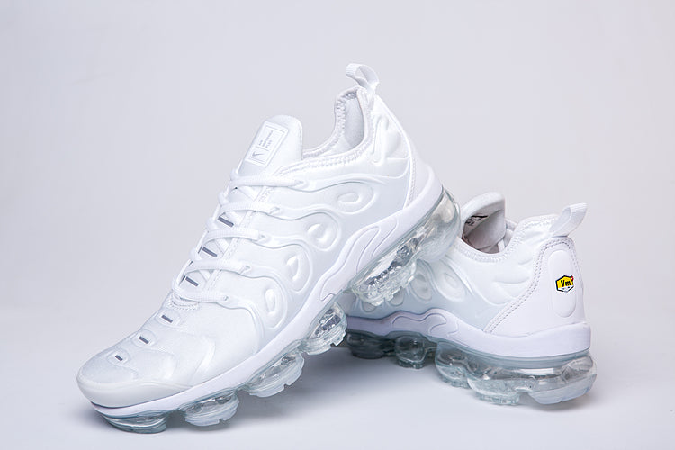 VAPORMAX PLUS TN WHITE