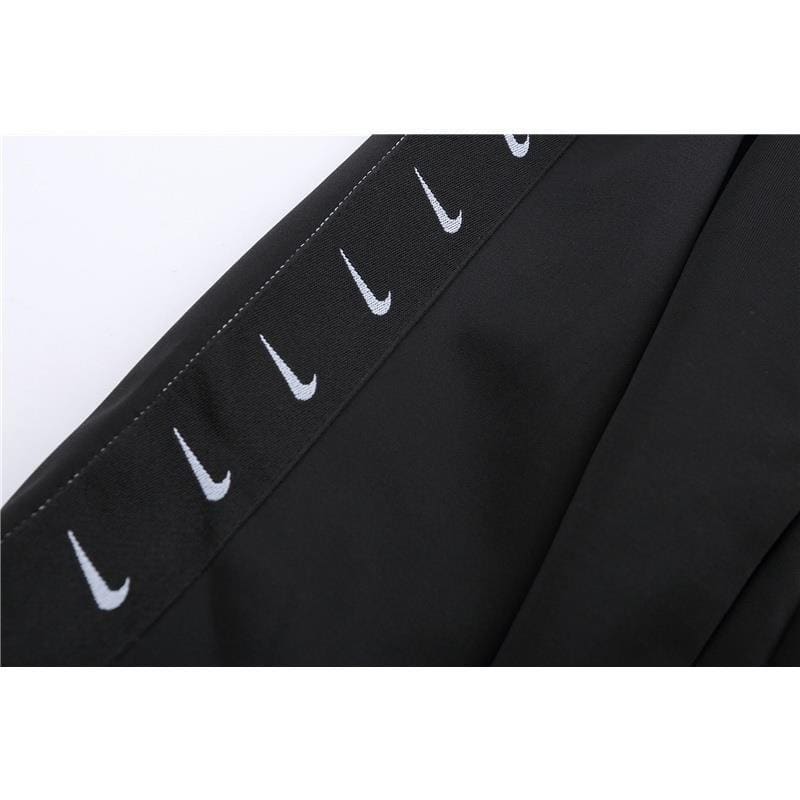 NIKE JAQUETA BOMBER BLACK & WHITE