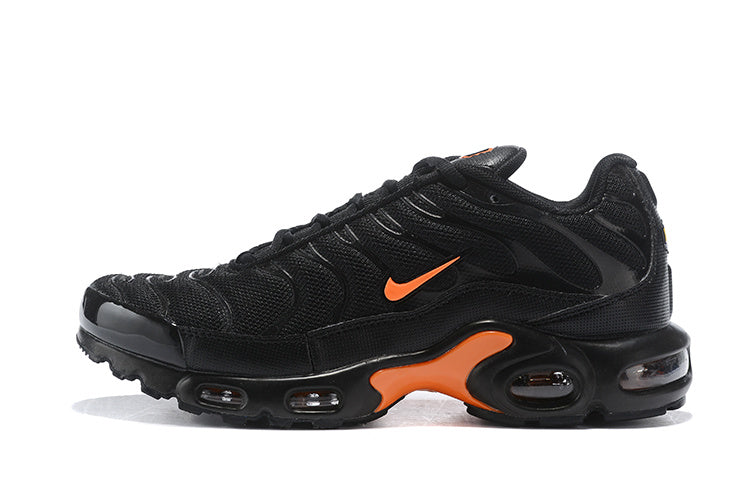 AIR MAX PLUS BLACK ORANGE