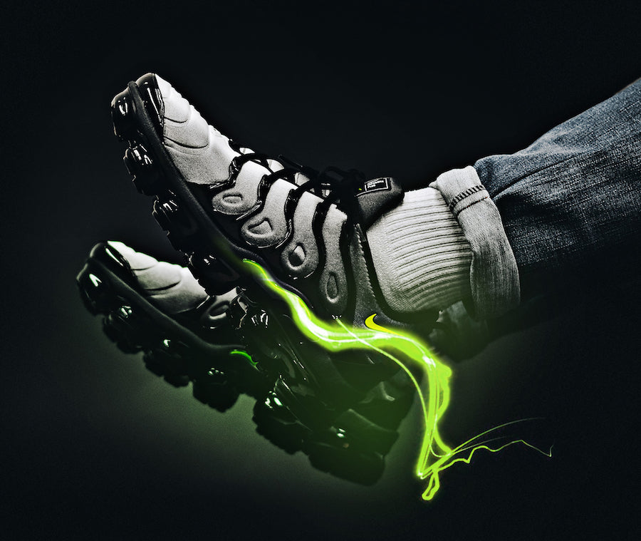 VAPORMAX PLUS TN GREY GREEN
