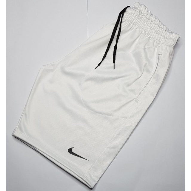SHORTS NIKE TREINO PRETO & BRANCO