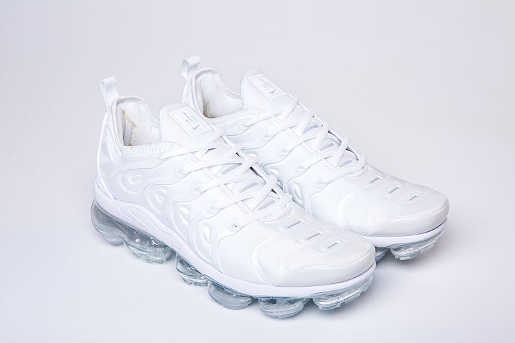 VAPORMAX PLUS TN WHITE