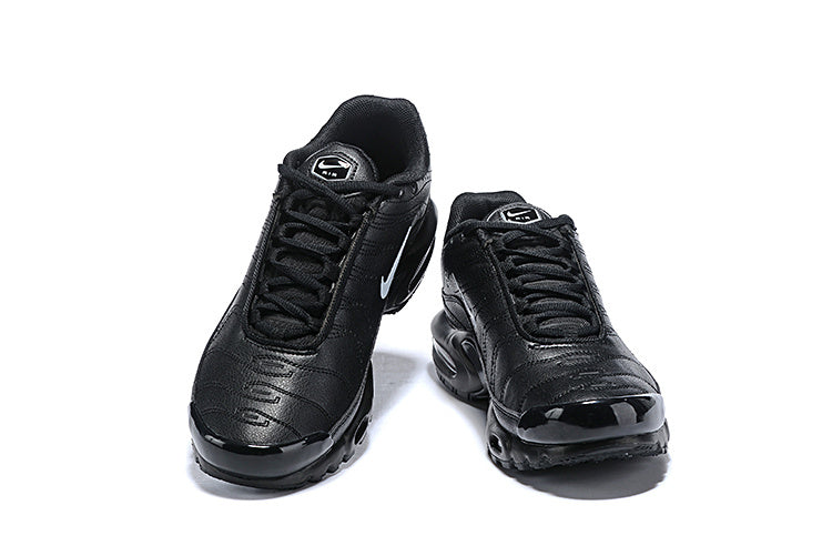 AIR MAX PLUS BLACK