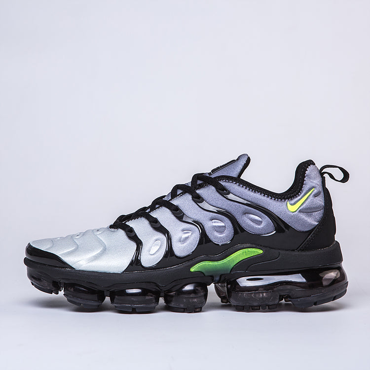 VAPORMAX PLUS TN GREY GREEN