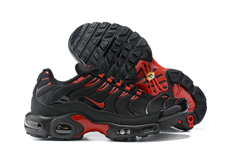 AIR MAX PLUS BRED