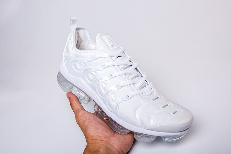 VAPORMAX PLUS TN WHITE