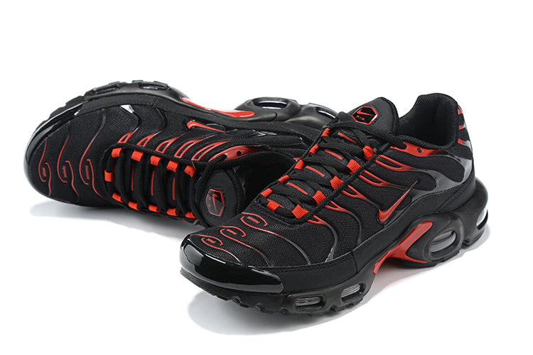 AIR MAX PLUS BRED