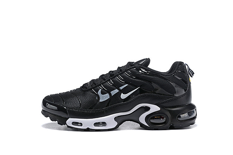 AIR MAX PLUS BLACK DOUBLE SWOOSH
