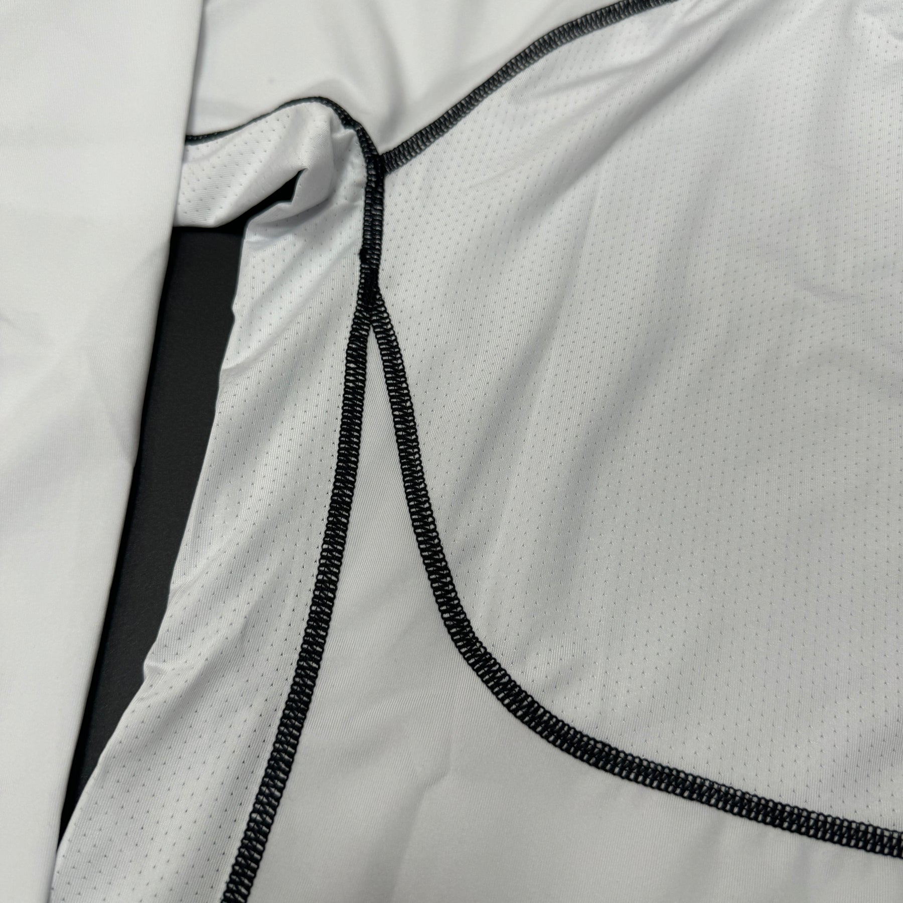 NIKE MANGA LONGA PRO + [BONÉ DE BRINDE]