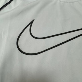 NIKE MANGA LONGA PRO + [BONÉ DE BRINDE]