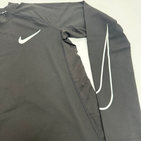 NIKE MANGA LONGA PRO SWOOSH + [BONÉ DE BRINDE]