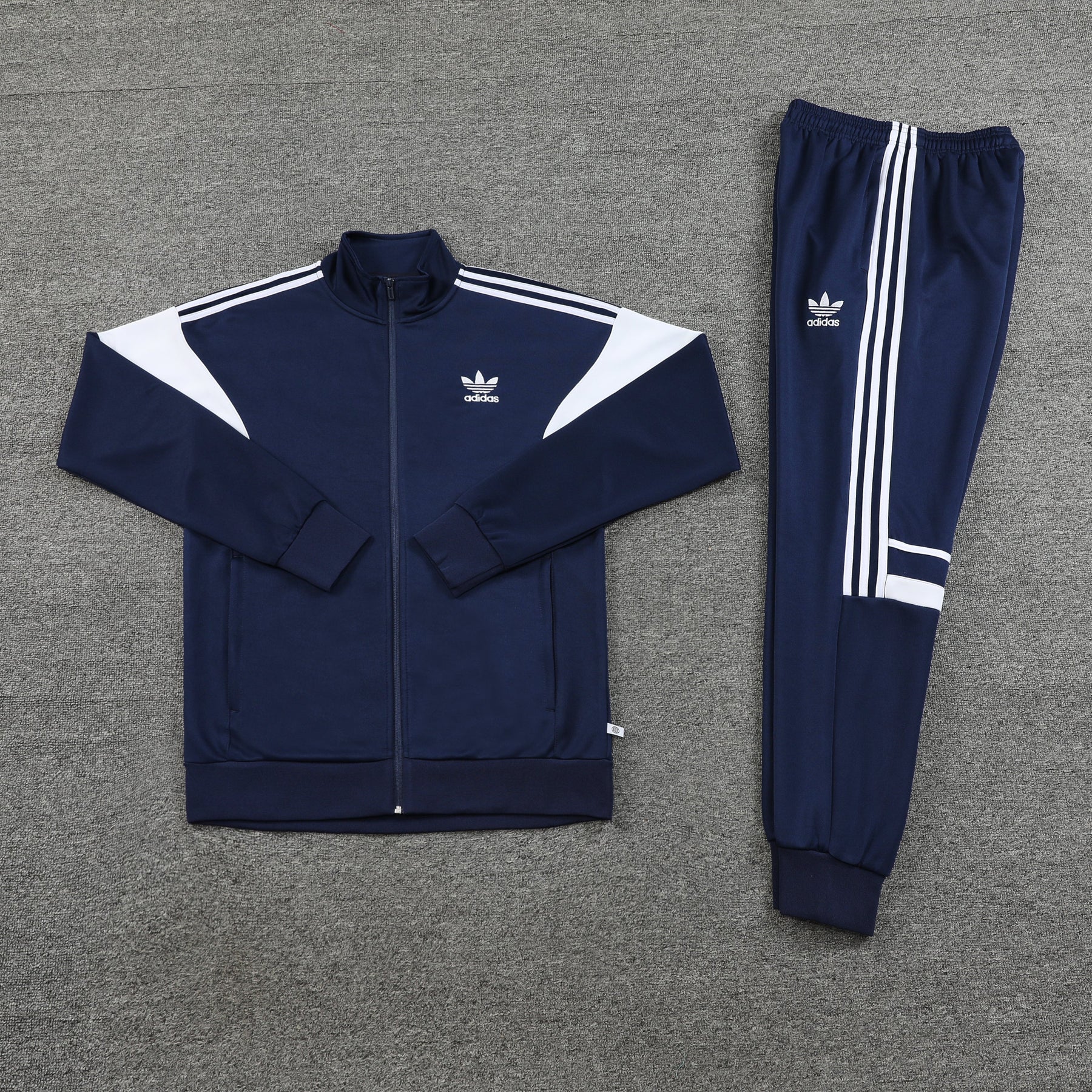 CONJUNTO ADIDAS AZUL ESCURO + [BONÉ DE BRINDE]