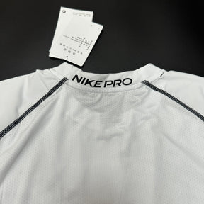 NIKE MANGA LONGA PRO + [BONÉ DE BRINDE]