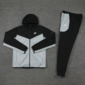 CONJUNTO NIKE TECH FLEECE PRETO E CINZA