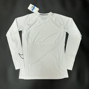 NIKE MANGA LONGA PRO SWOOSH + [BONÉ DE BRINDE]