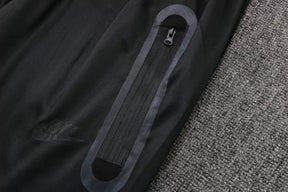 CONJUNTO NIKE TECH FLEECE BRANCO