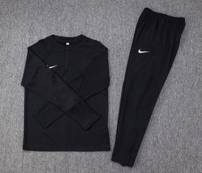 CONJUNTO NIKE ALL BLACK DRY-FIT