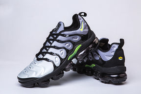 VAPORMAX PLUS TN GREY GREEN