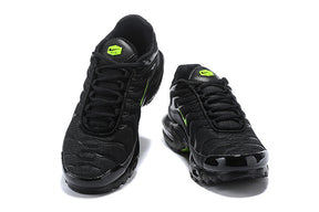 AIR MAX PLUS BLACK GREEN