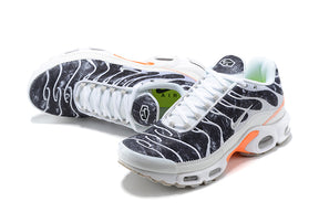AIR MAX PLUS "ESSENTIALS"