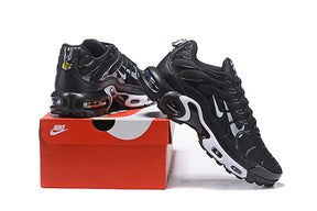 AIR MAX PLUS BLACK DOUBLE SWOOSH