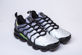 VAPORMAX PLUS TN GREY GREEN